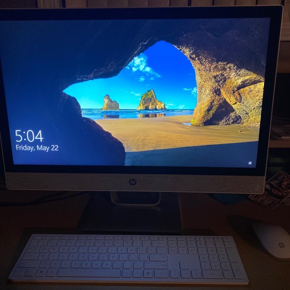 Hp Desktop Computer - Picture 3 of 3